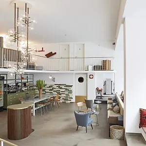 2* Отель Nonstop - Ubernacht - Hostelhotelhome